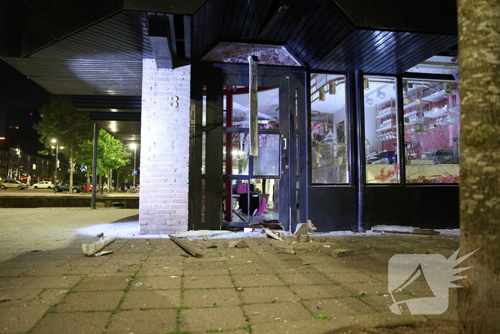 Hevige explosie veroorzaakt schade aan restaurant