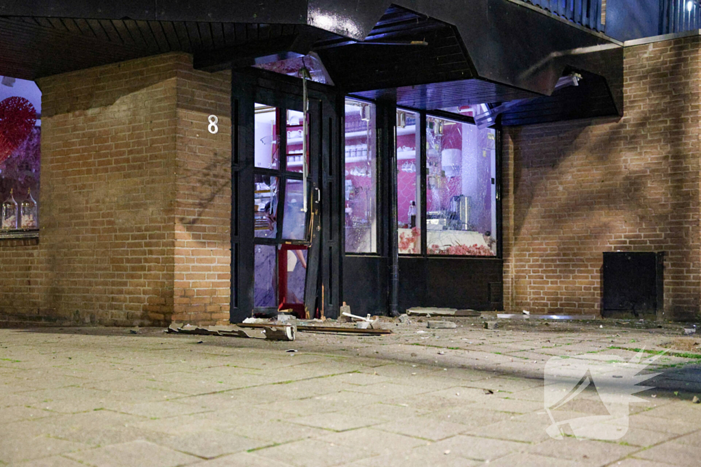 Hevige explosie veroorzaakt schade aan restaurant