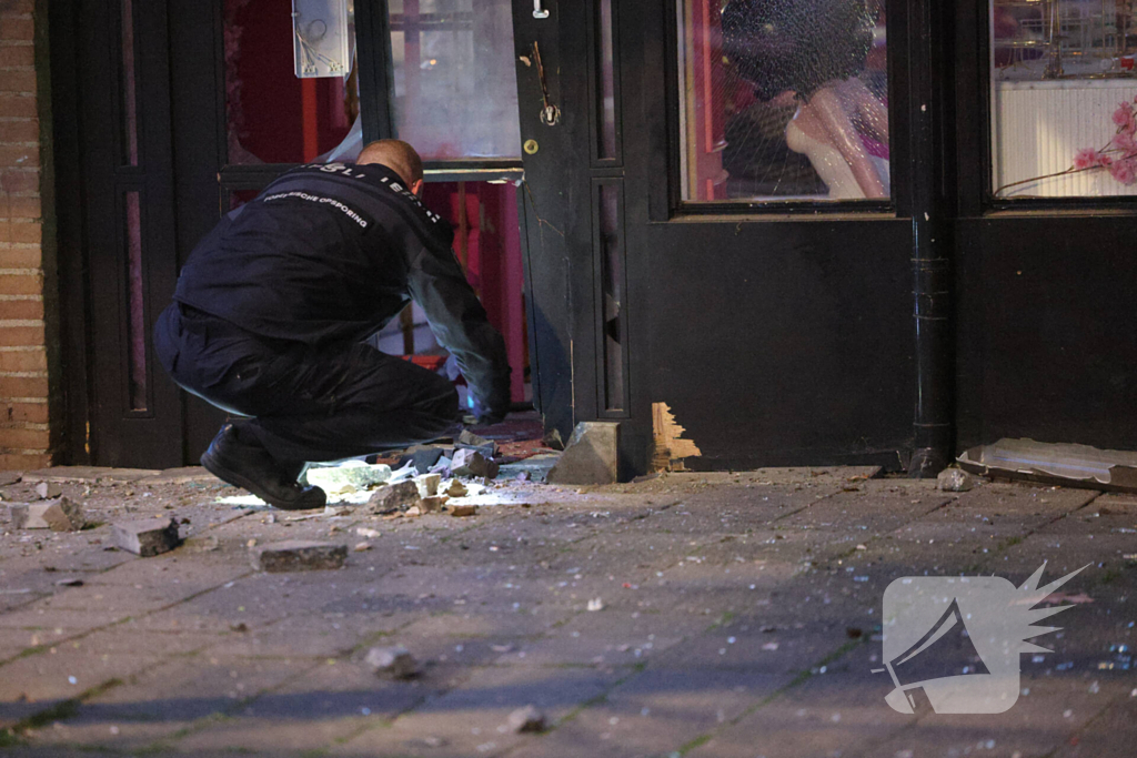 Hevige explosie veroorzaakt schade aan restaurant