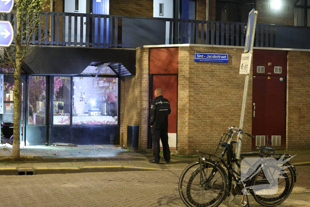 Hevige explosie veroorzaakt schade aan restaurant