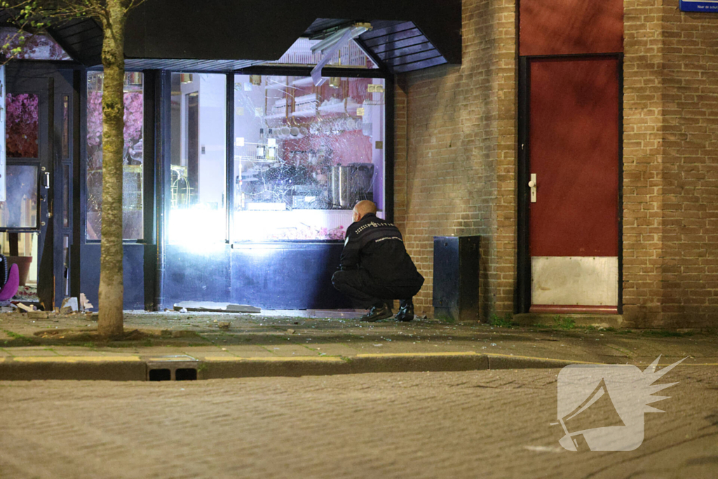 Hevige explosie veroorzaakt schade aan restaurant