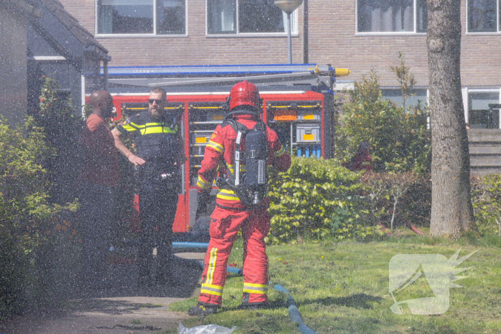 Brandweer redt cavia's uit brandende woning