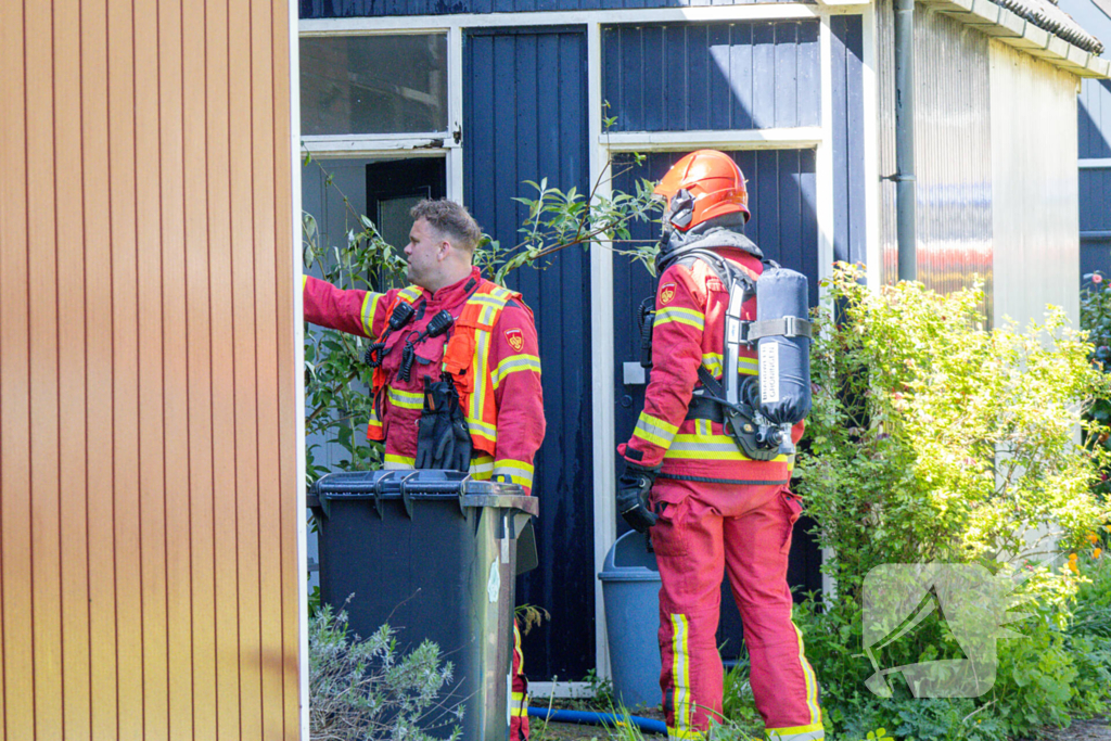 Brandweer redt cavia's uit brandende woning
