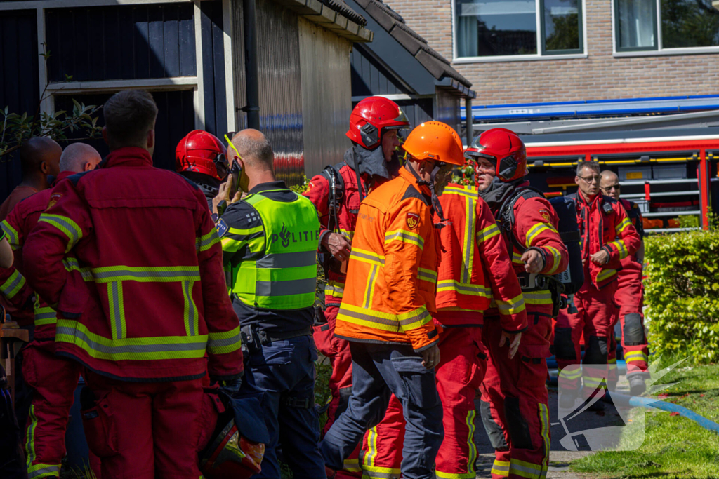 Brandweer redt cavia's uit brandende woning