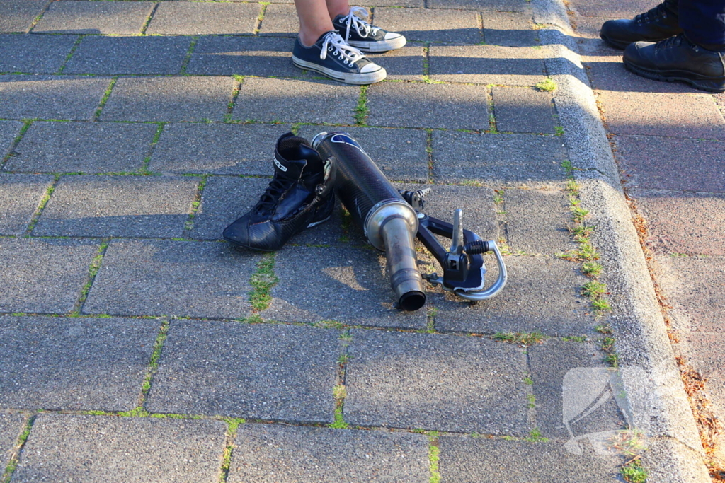 Motorrijder gewond bij aanrijding met auto