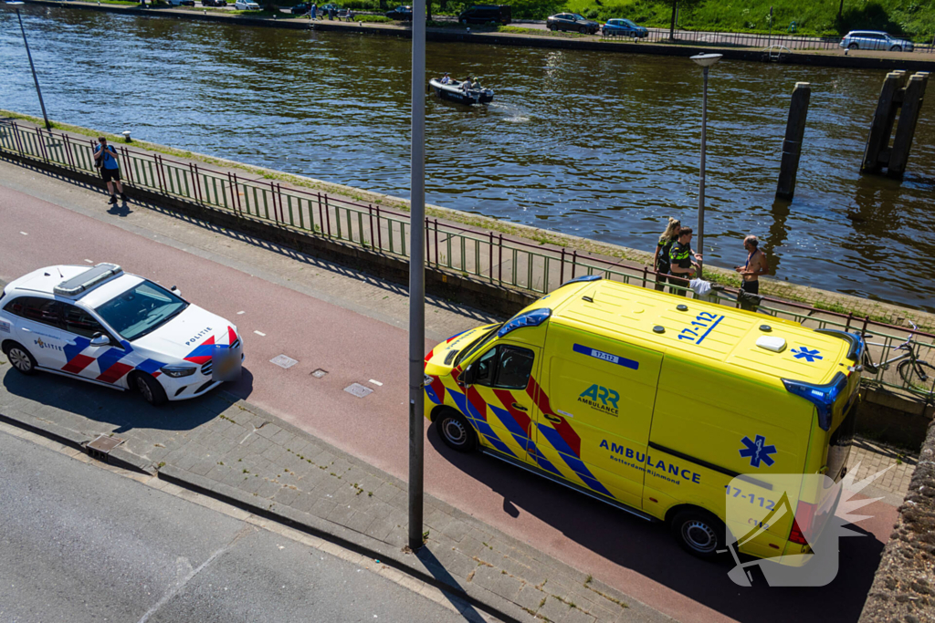 Hulpdiensten ingezet na melding persoon te water