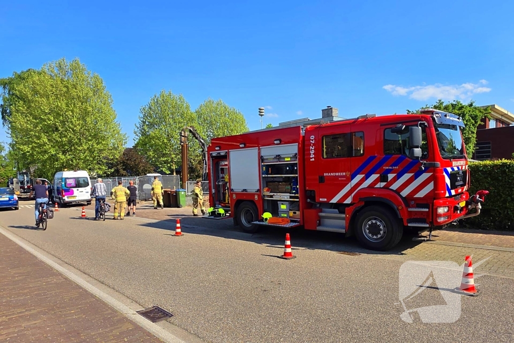 Brandweer verricht metingen vanwege gaslekkage, woning ontruimd
