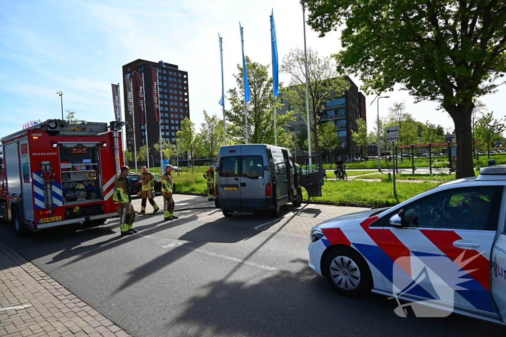 DHL-medewerker voorkomt erger bij brand