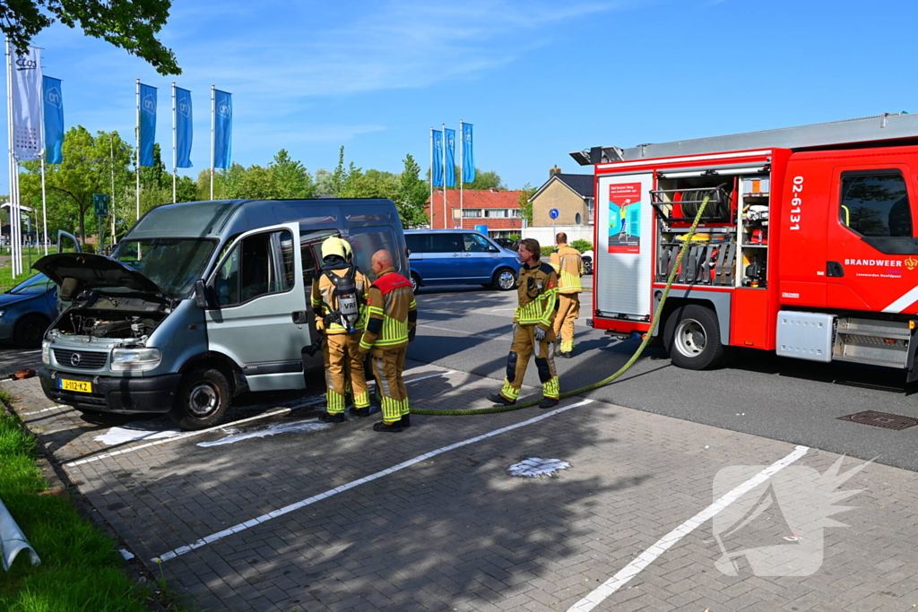 DHL-medewerker voorkomt erger bij brand