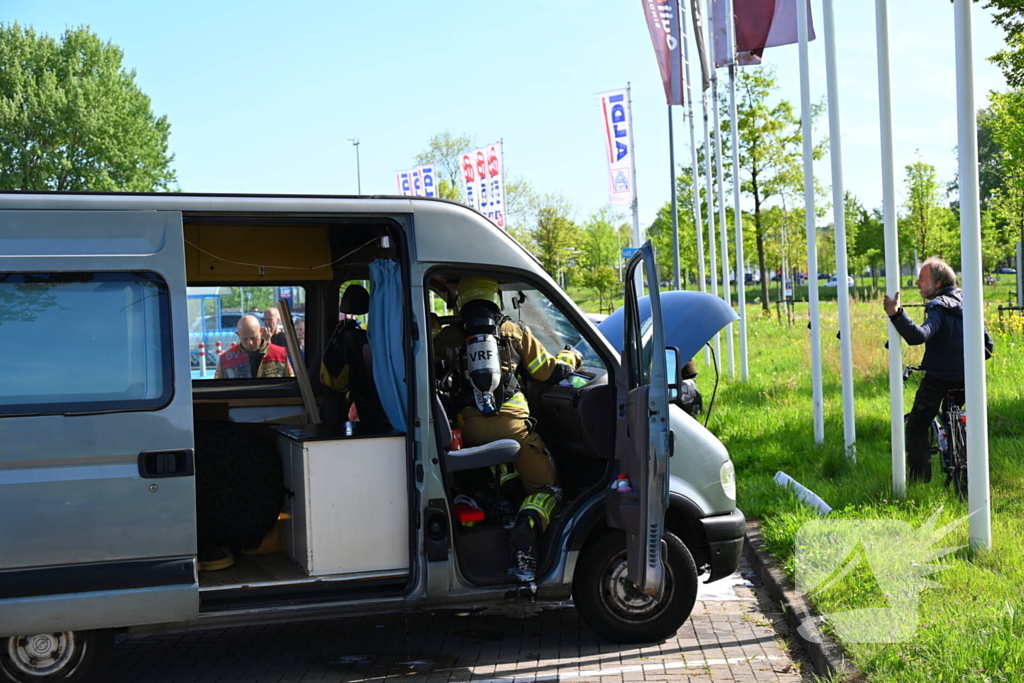 DHL-medewerker voorkomt erger bij brand