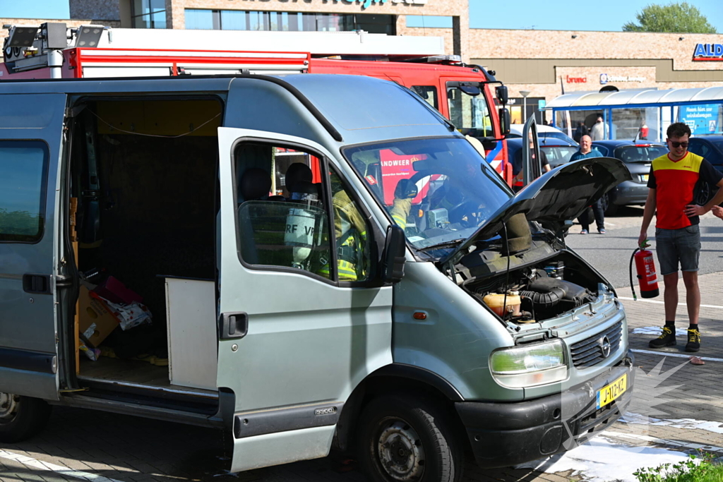 DHL-medewerker voorkomt erger bij brand