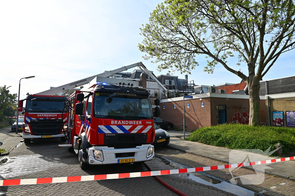 Veel rookontwikkeling bij brand in appartementen boven winkels