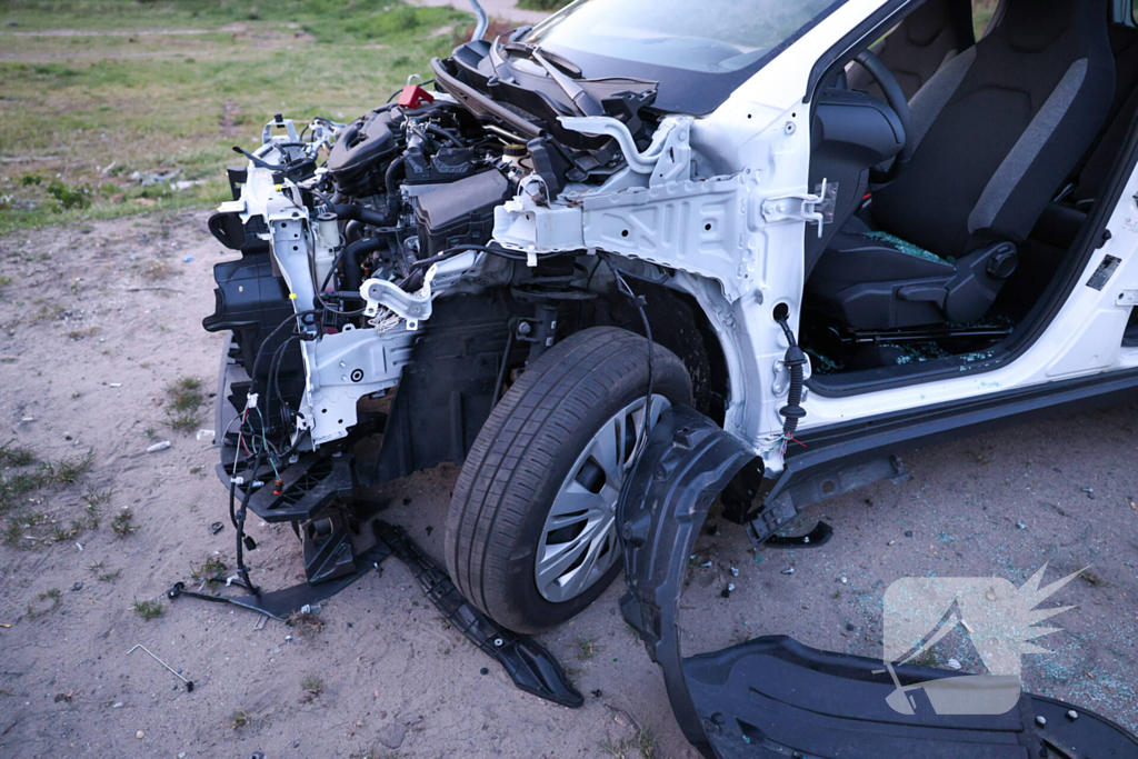 Auto van huurbedrijf aangetroffen