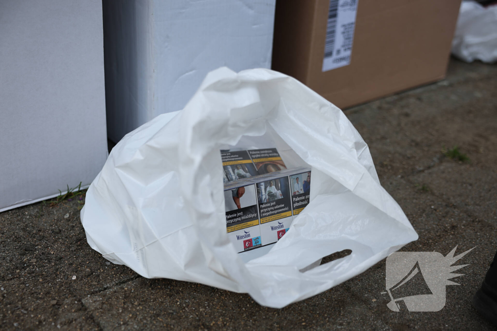 Illegale sigaretten en contant geld aangetroffen