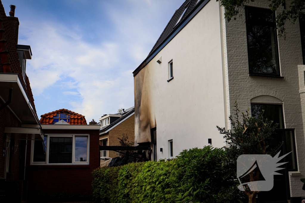 Schade bij daglicht goed te zien na grote nachtelijke brand