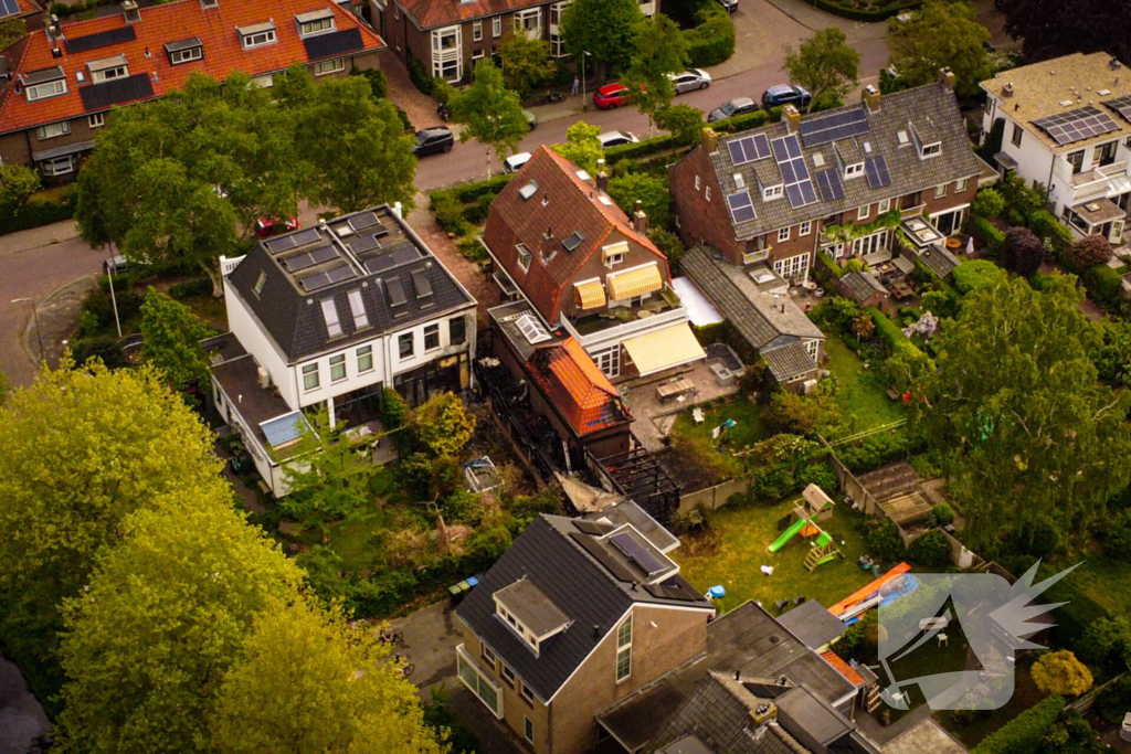 Schade bij daglicht goed te zien na grote nachtelijke brand