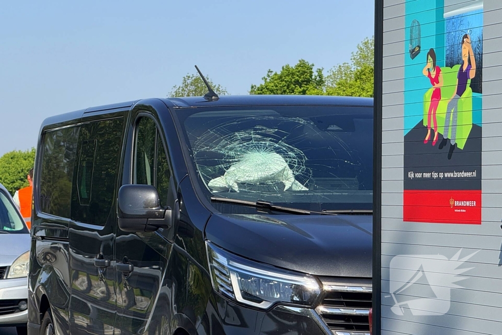 Ongeval met drie voertuigen