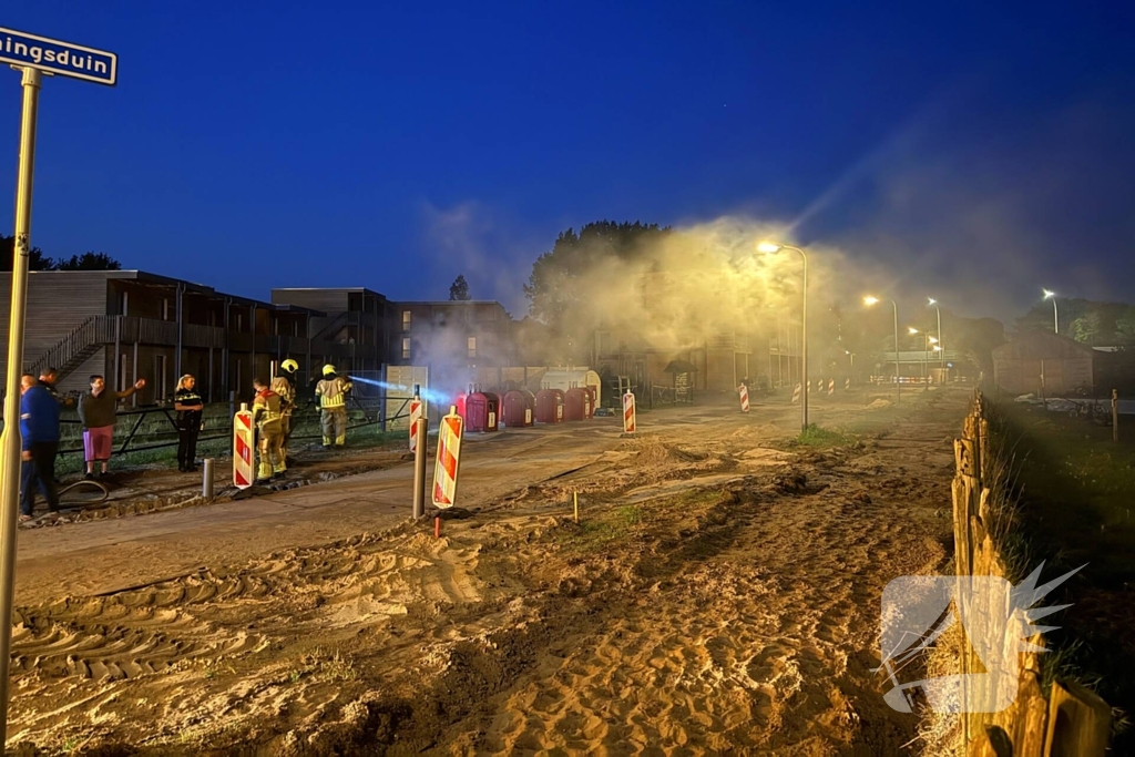 Brand in en naast ondergrondse container