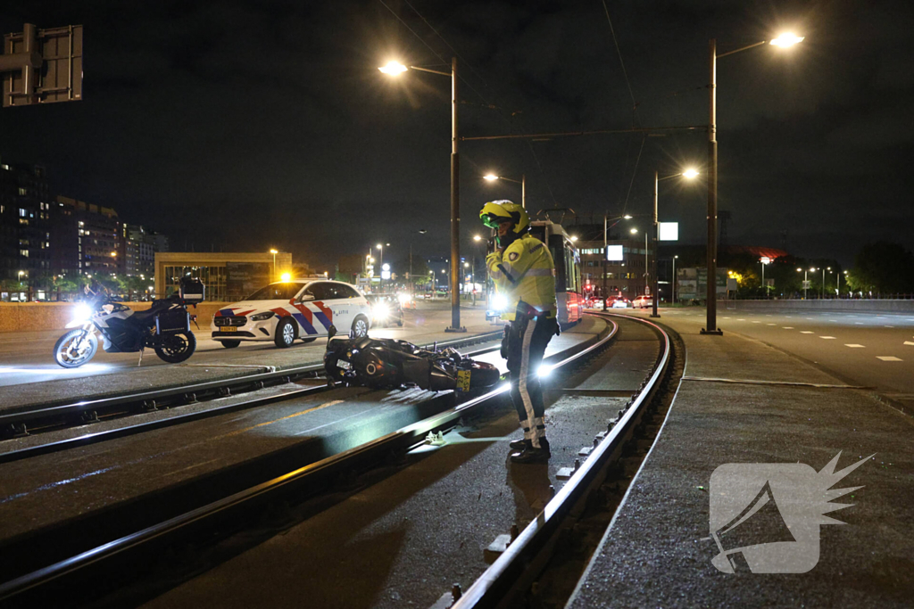 Motorrijder gewond bij eenzijdig ongeval