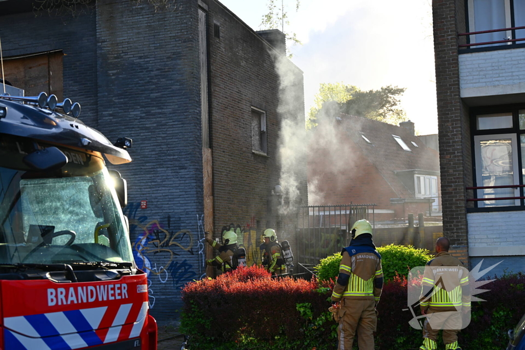 Rookontwikkeling bij brand in slooppand