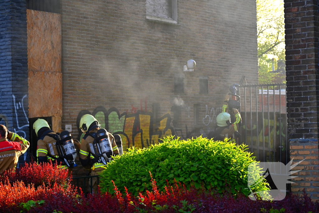 Rookontwikkeling bij brand in slooppand