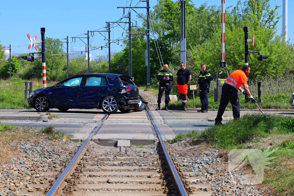 Spoor gestremd door aanrijding tussen personenauto en vrachtwagen