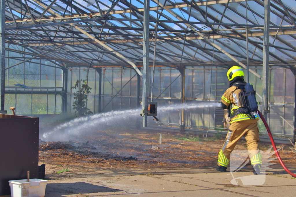Brandweer blust brand in kas