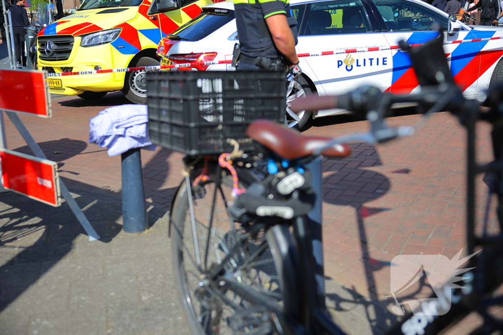 Dame geschept door automobilist