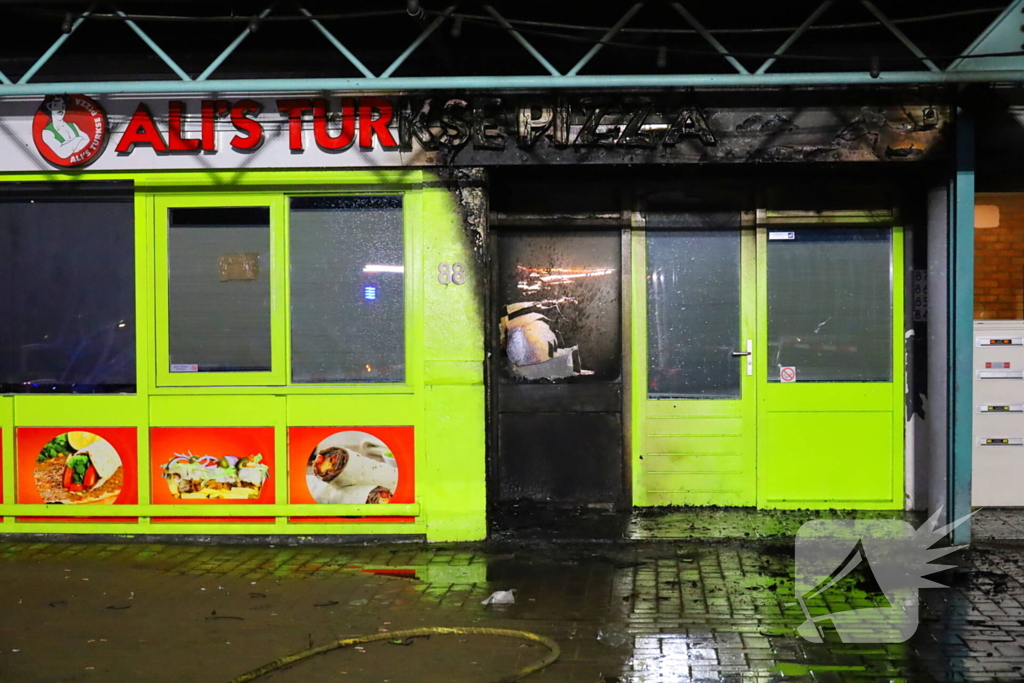 Explosie veroorzaakt schade aan pizzeria