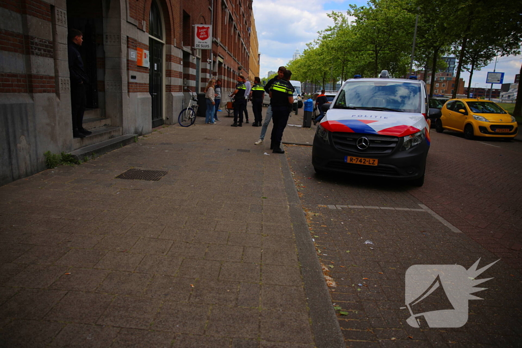 Gewonde bij steekincident, politie houdt verdachte aan