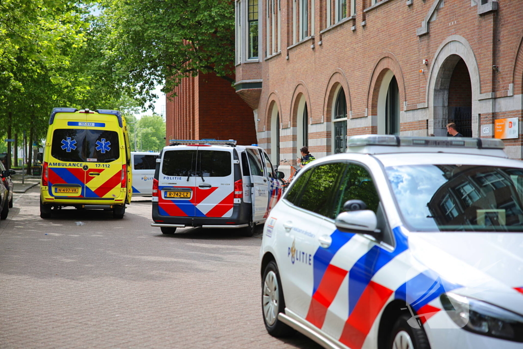 Gewonde bij steekincident, politie houdt verdachte aan