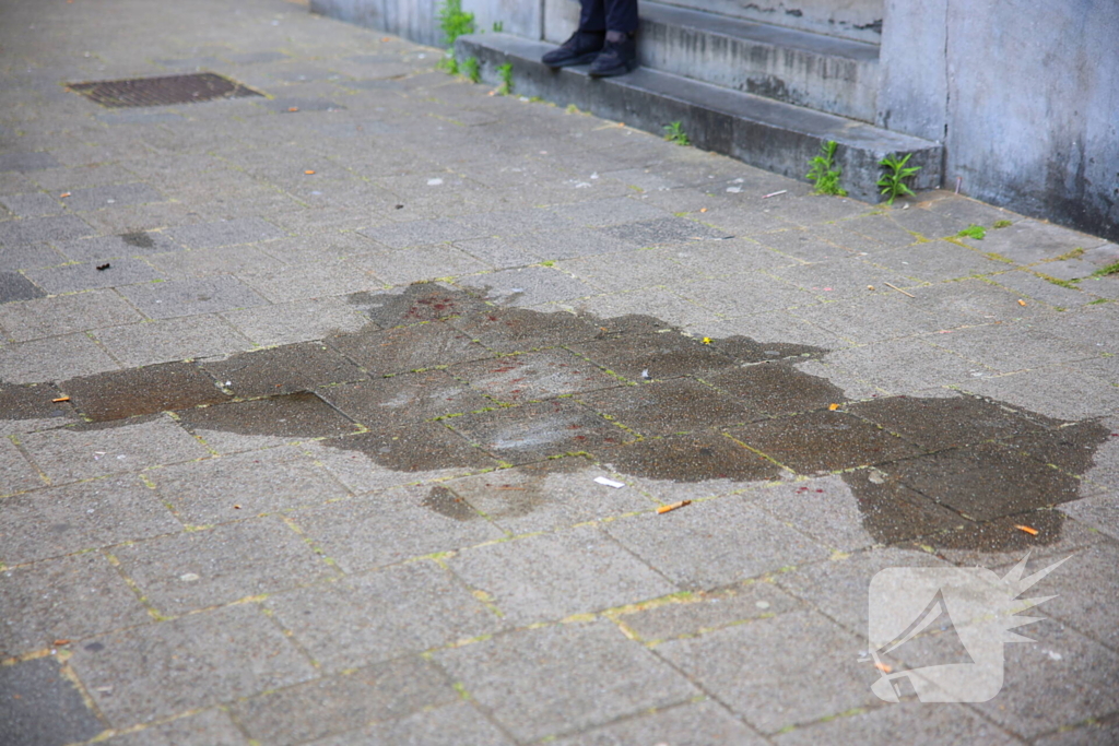 Gewonde bij steekincident, politie houdt verdachte aan