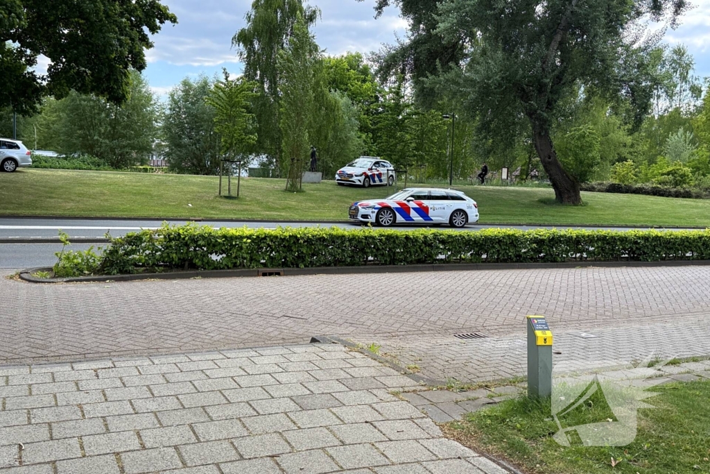 Politie voertuig betrokken bij ongeval met personenauto