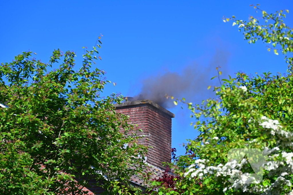 Brand in keuken zorgt voor rookontwikkeling
