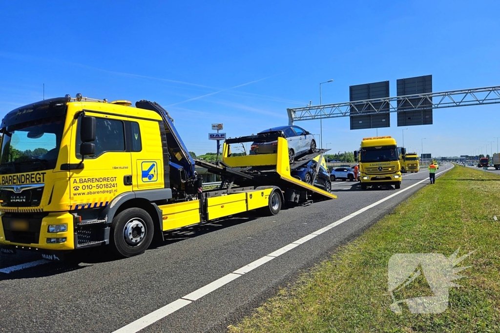 Grote bergingsactie op snelweg