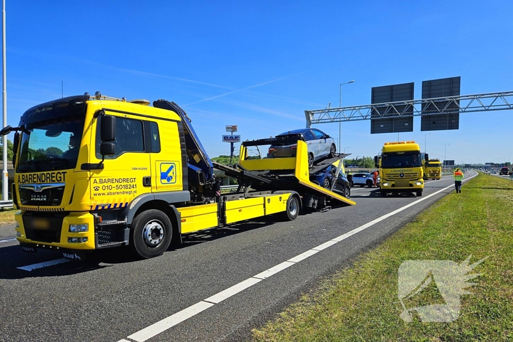 Grote bergingsactie op snelweg
