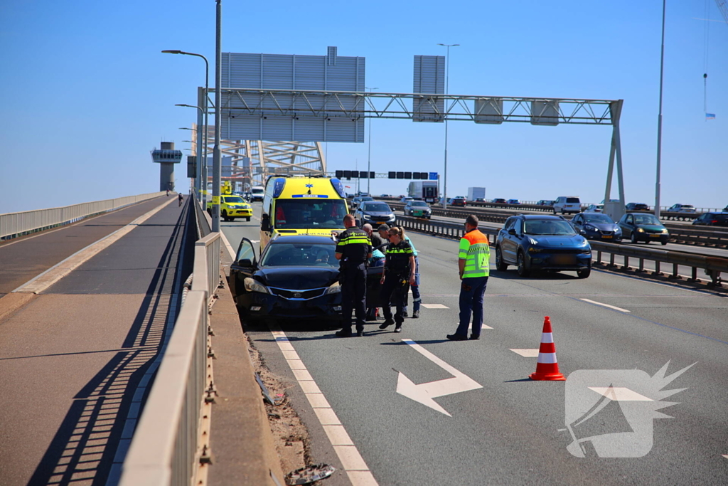 Ongeval tussen twee auto's leidt tot gewonde