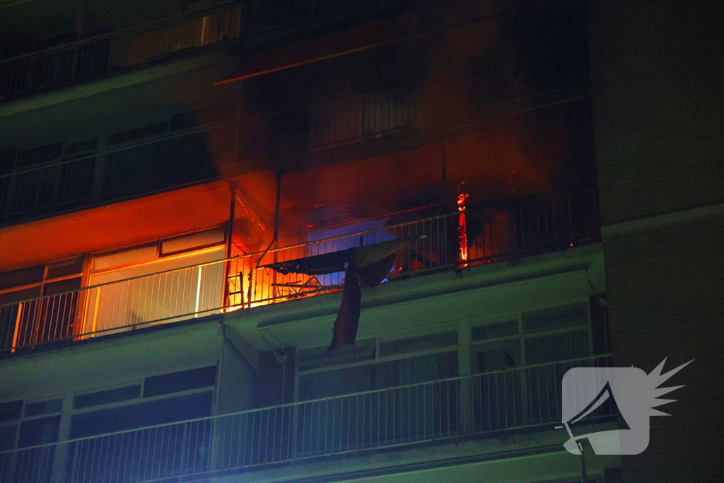 Grote brand verwoest woning