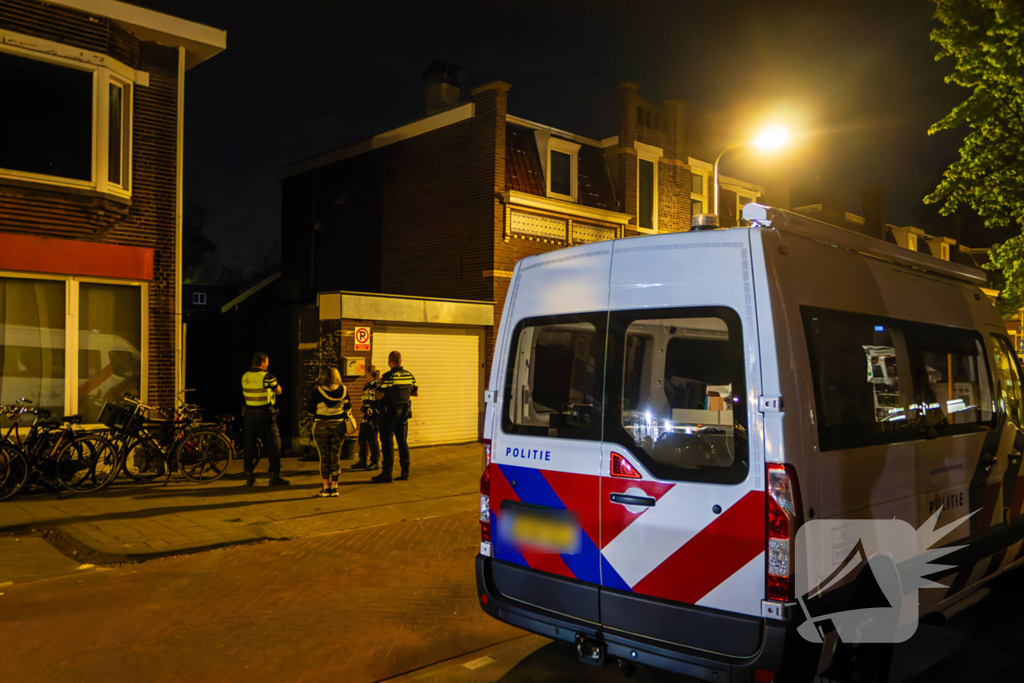 Arrestatieteam voert inval uit bij café