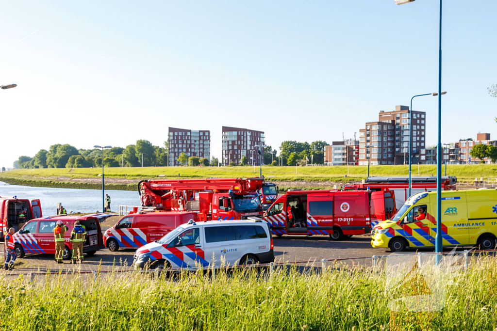 Hulpdiensten zoeken naar visser