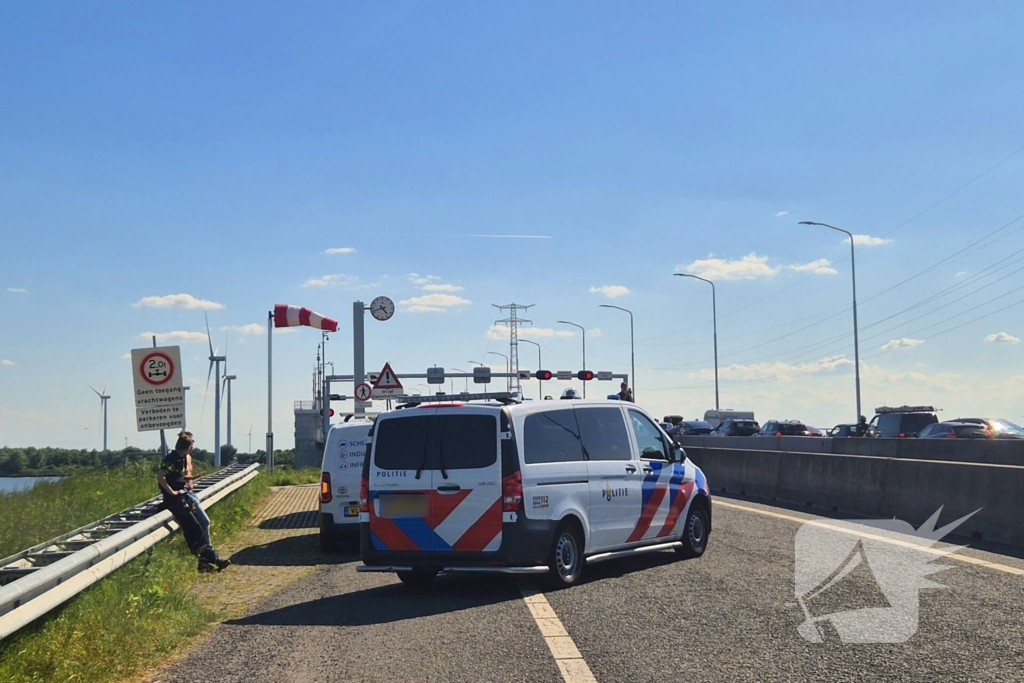 Storing Haringvlietbrug, zorgt voor flinke file