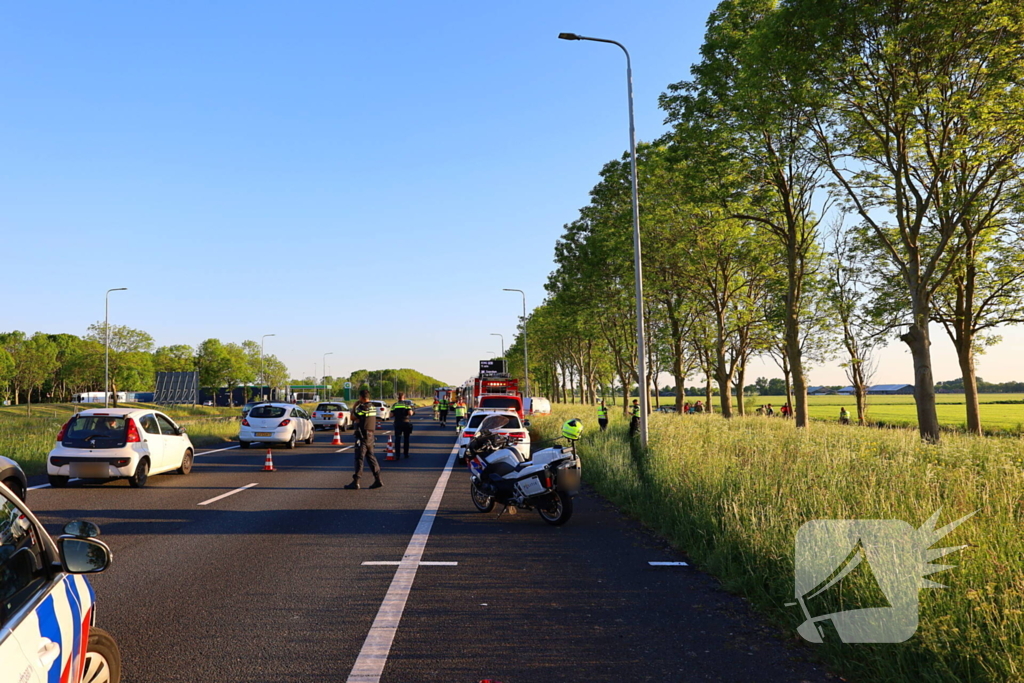 Ernstig ongeval tussen twee auto's op snelweg