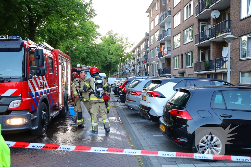 Evacuatie na brand in portiekwoning