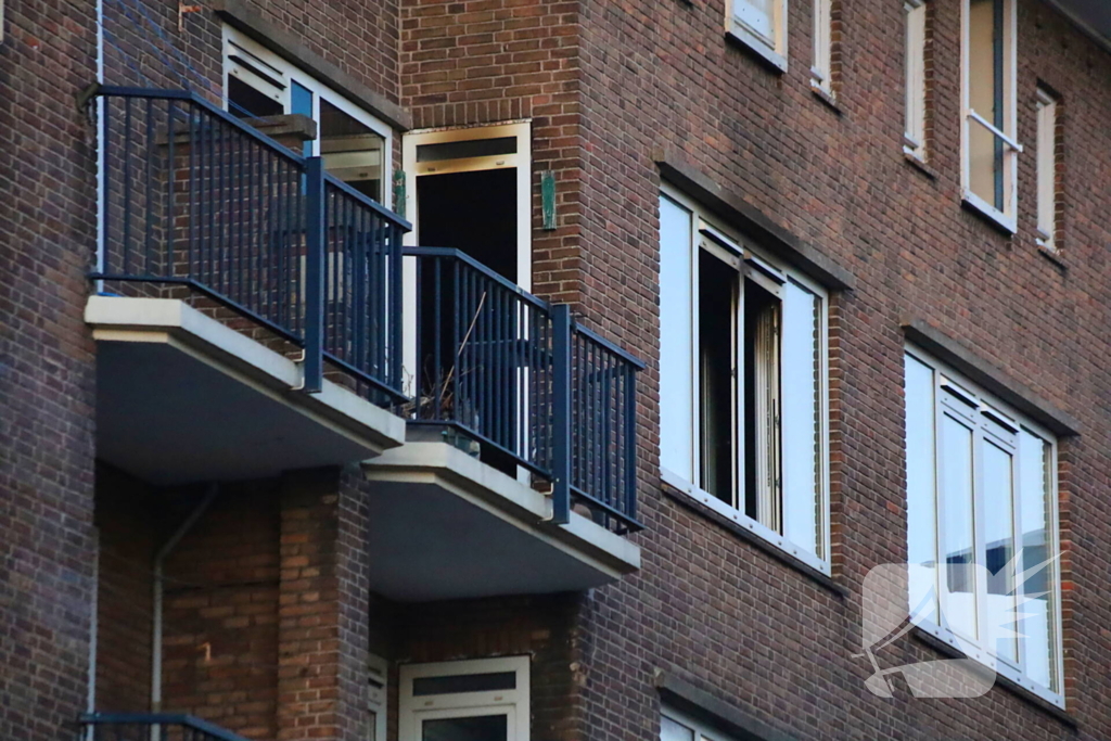 Evacuatie na brand in portiekwoning