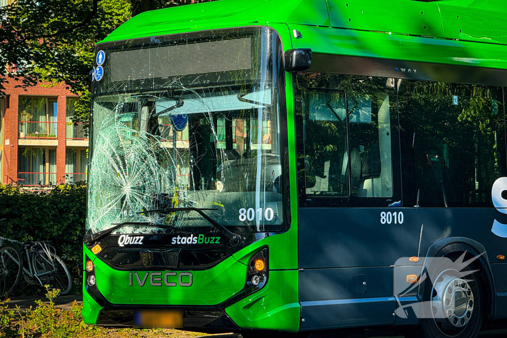 Fietser gewond na ongeval met bus