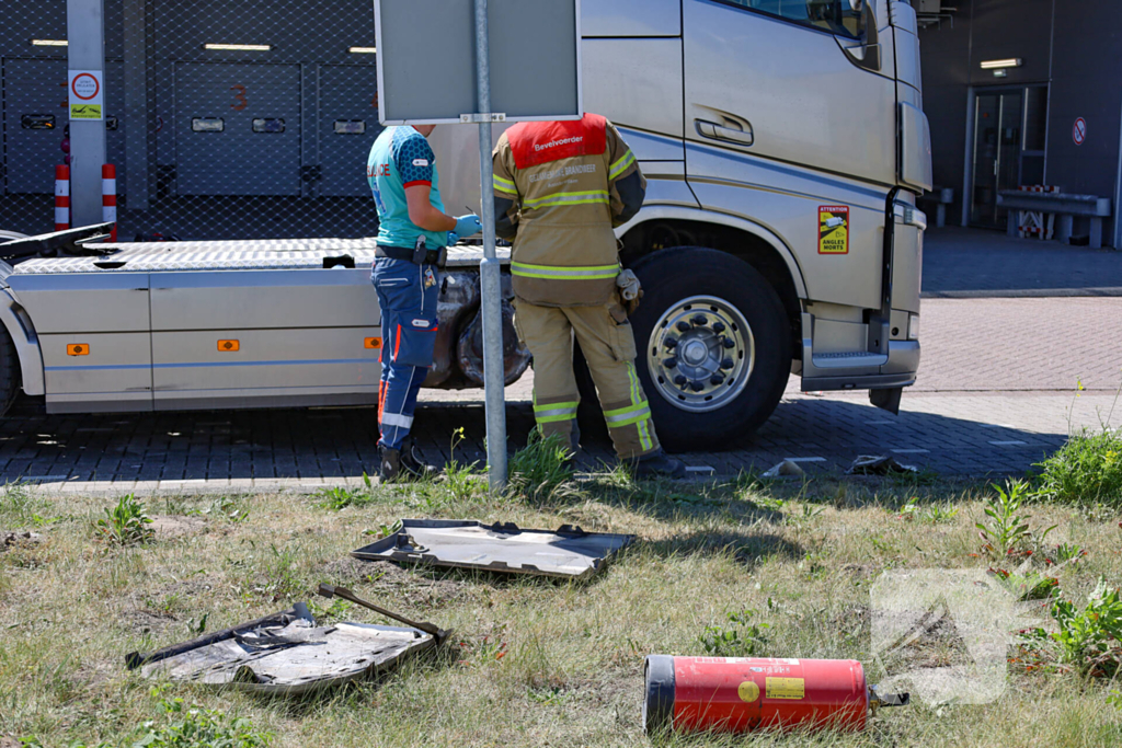 Zelf blussen leidt tot lichte verwondingen