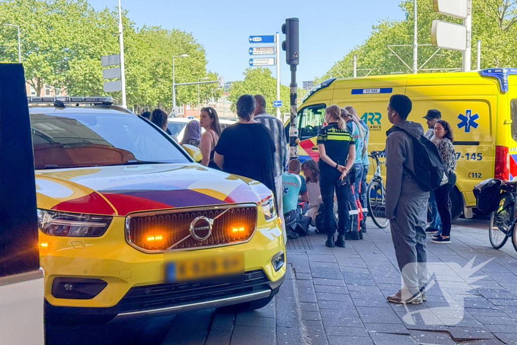 Fietser aangereden door auto