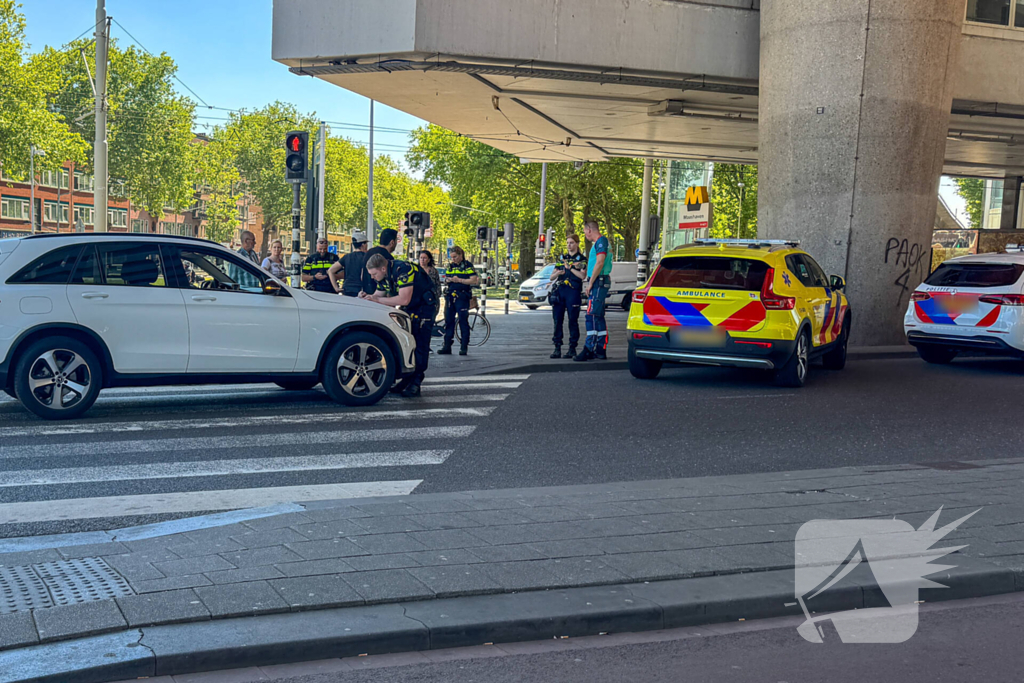 Fietser aangereden door auto