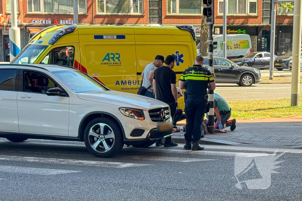 Fietser aangereden door auto