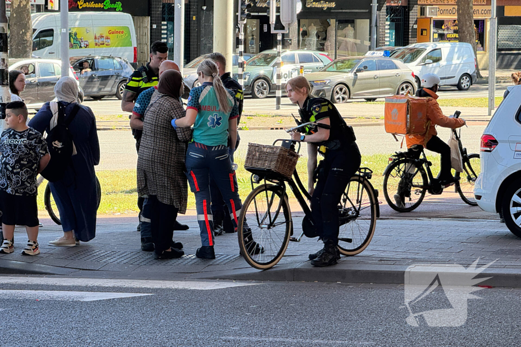 Fietser aangereden door auto
